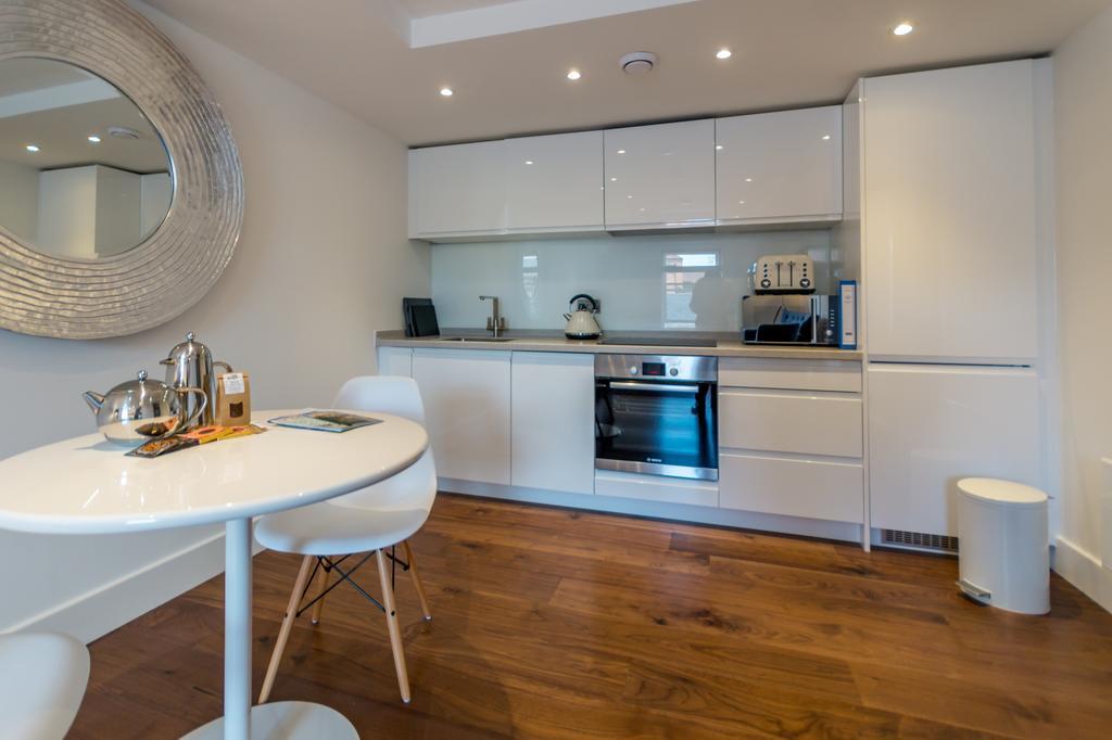 Castle Chambers Apartment ยอร์ค ภายนอก รูปภาพ